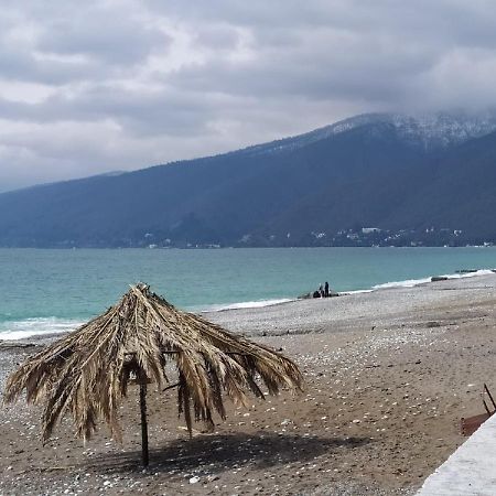 Anna-Saria Guest House Gagra Exterior foto