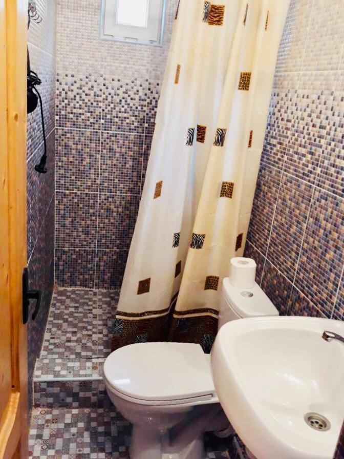 Anna-Saria Guest House Gagra Exterior foto